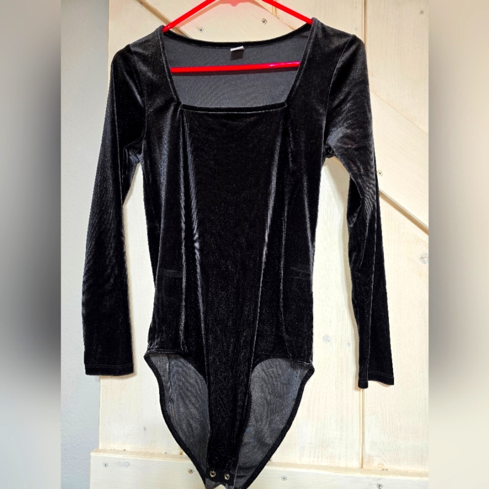 Elegant Black Velvet Women's Top Bodysuit LIKE NEW XS